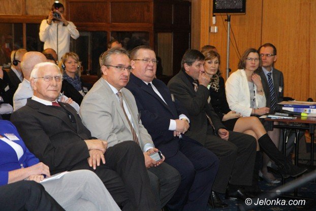 biznes-nie-zna-granic-forum-kooperacji-firm-w-jeleniej-gorze-foto-video-54643