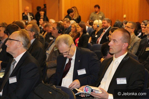 biznes-nie-zna-granic-forum-kooperacji-firm-w-jeleniej-gorze-foto-video-54643
