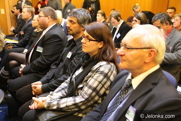 biznes-nie-zna-granic-forum-kooperacji-firm-w-jeleniej-gorze-foto-video-54643
