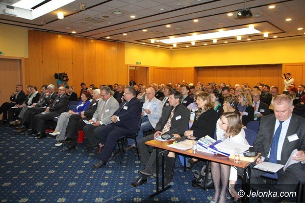 biznes-nie-zna-granic-forum-kooperacji-firm-w-jeleniej-gorze-foto-video-54643