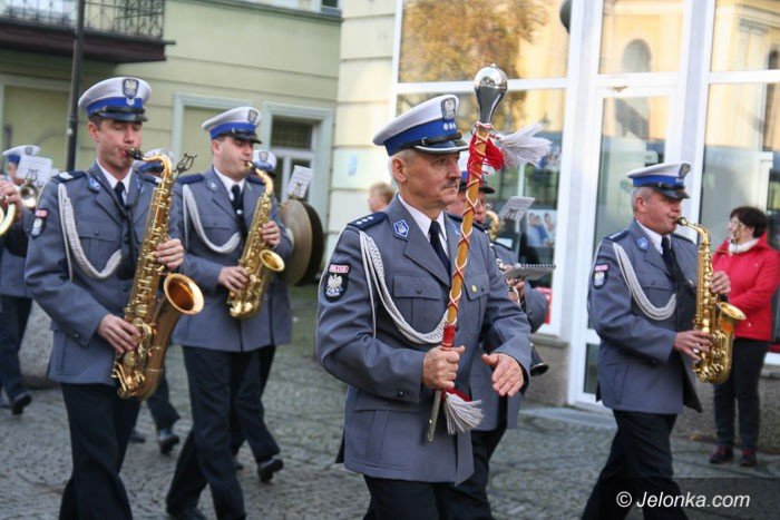 podniosle-i-radosnie-podczas-swieta-niepodlegosci-pod-ratuszem-foto-54687