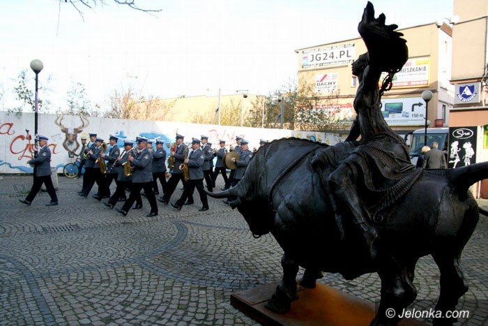podniosle-i-radosnie-podczas-swieta-niepodlegosci-pod-ratuszem-foto-54687