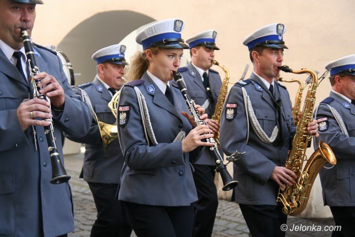 podniosle-i-radosnie-podczas-swieta-niepodlegosci-pod-ratuszem-foto-54687