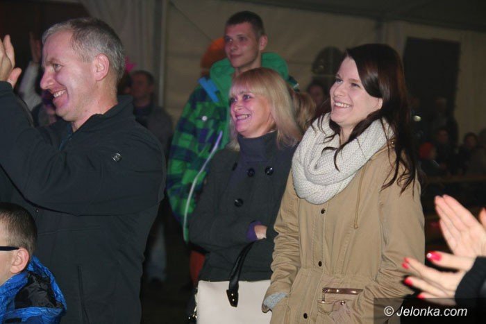 podniosle-i-radosnie-podczas-swieta-niepodlegosci-pod-ratuszem-foto-54687