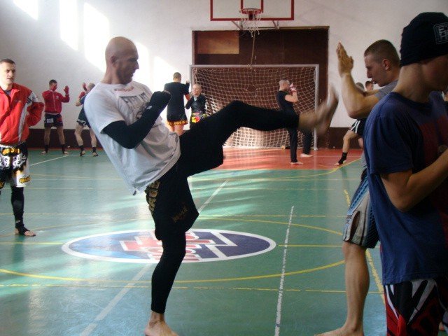 klubowe-zgrupowanie-kickboxerow-w-borowicach-foto-54693