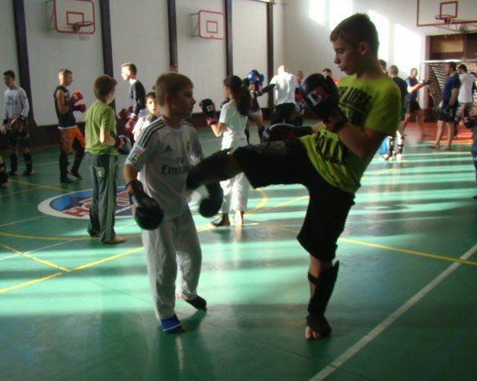 klubowe-zgrupowanie-kickboxerow-w-borowicach-foto-54693