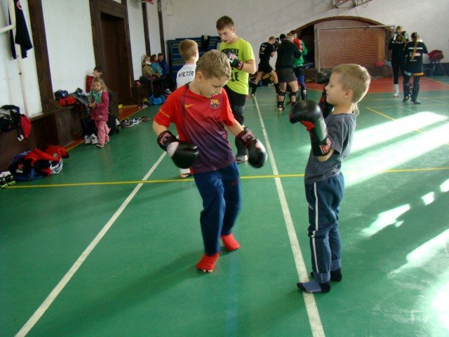 klubowe-zgrupowanie-kickboxerow-w-borowicach-foto-54693