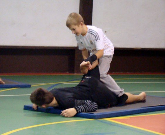 klubowe-zgrupowanie-kickboxerow-w-borowicach-foto-54693