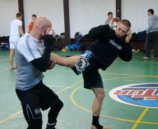 klubowe-zgrupowanie-kickboxerow-w-borowicach-foto-54693