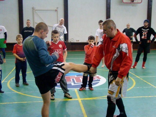 klubowe-zgrupowanie-kickboxerow-w-borowicach-foto-54693