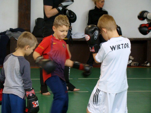 klubowe-zgrupowanie-kickboxerow-w-borowicach-foto-54693