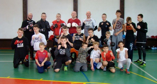 klubowe-zgrupowanie-kickboxerow-w-borowicach-foto-54693