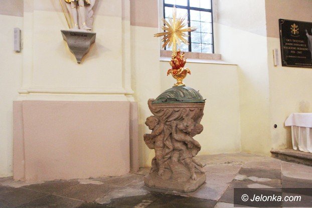 piekny-otarz-w-wojcieszycach-po-renowacji-foto-54713