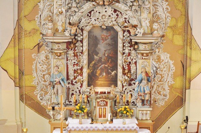 piekny-otarz-w-wojcieszycach-po-renowacji-foto-54713