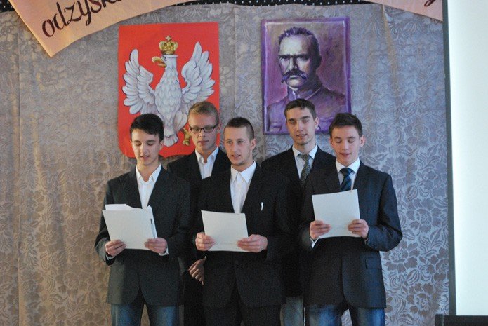 patriotycznie-w-jeleniogorskim-elektroniku-foto-54721