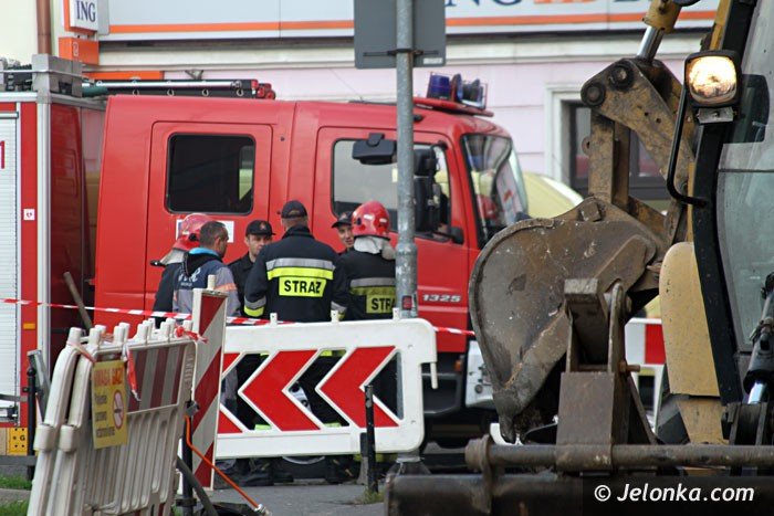 rozszczelnienie-sieci-gazowej-na-placu-ratuszowym-foto-54756