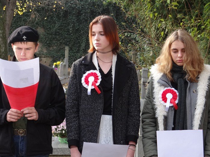 zywa-lekcja-patriotyzmu-w-sobieszowie-foto-54782