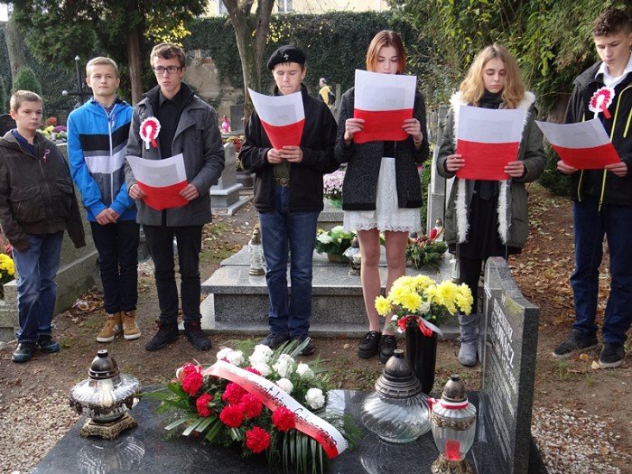 zywa-lekcja-patriotyzmu-w-sobieszowie-foto-54782