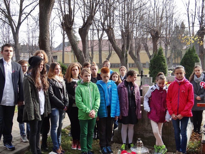 zywa-lekcja-patriotyzmu-w-sobieszowie-foto-54782