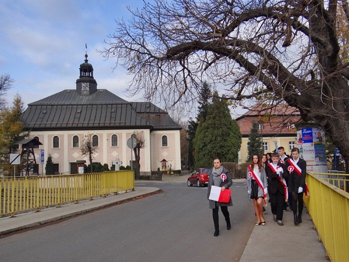 zywa-lekcja-patriotyzmu-w-sobieszowie-foto-54782