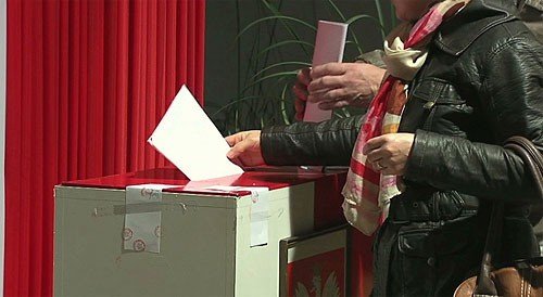 jeleniogorzanie-poszli-do-urn-video-54807
