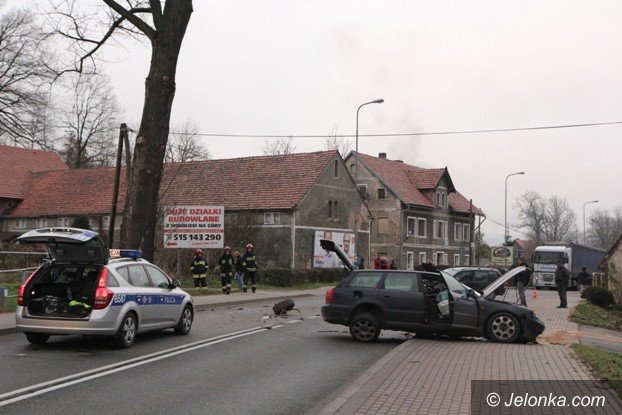wypadek-w-maciejowej-droga-jest-nieprzejezdna-aktualizacjafoto-54886