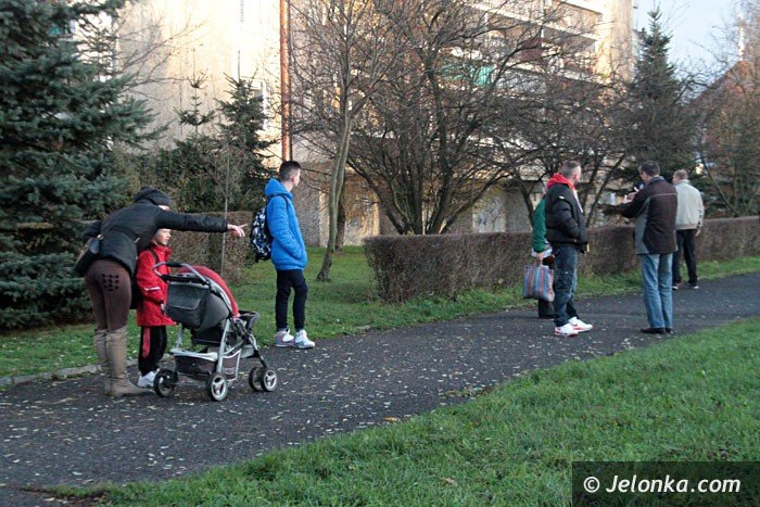 zderzenie-karetki-pogotowia-z-fiatem-126-p-foto-video-54953