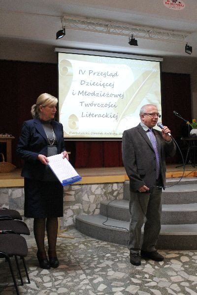 przeglad-tworczosci-literackiej-w-poku-foto-55032