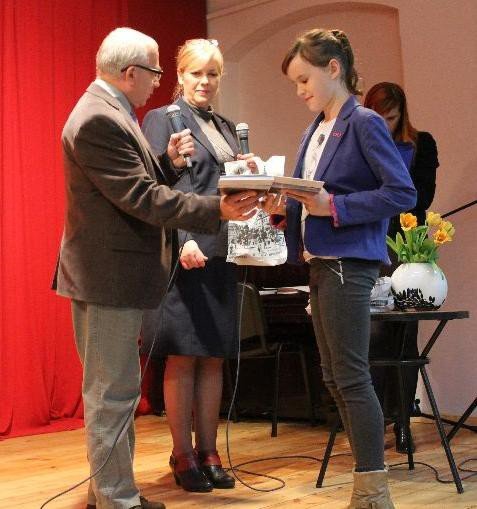 przeglad-tworczosci-literackiej-w-poku-foto-55032