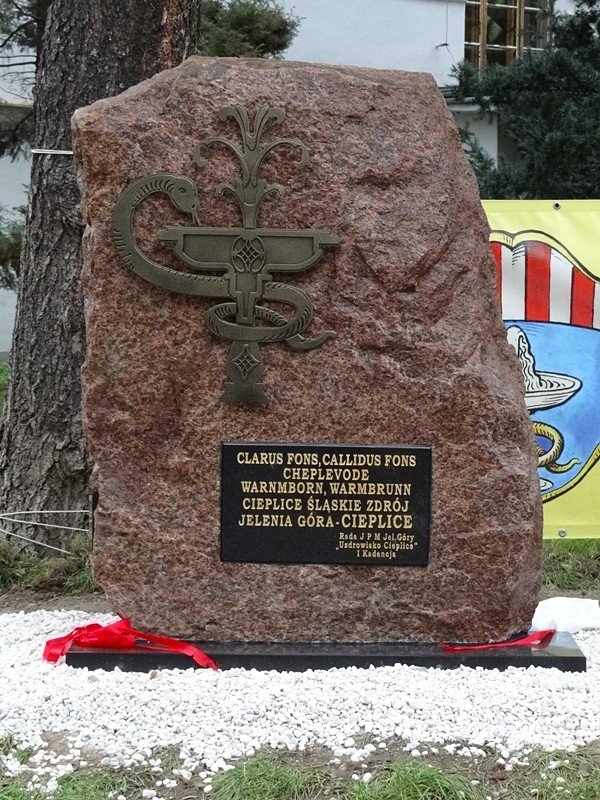 cieplice-maja-nowy-obelisk-foto-55042
