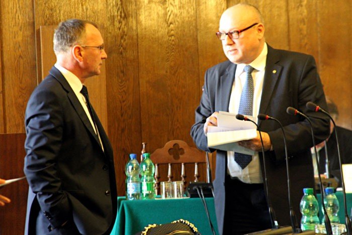 po-drugim-gosowaniu-l-wrotniewski-szefem-rady-foto-video-55118