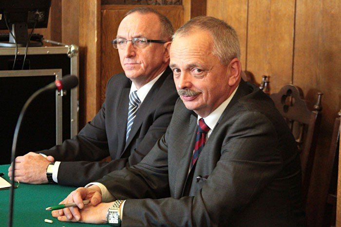 po-drugim-gosowaniu-l-wrotniewski-szefem-rady-foto-video-55118