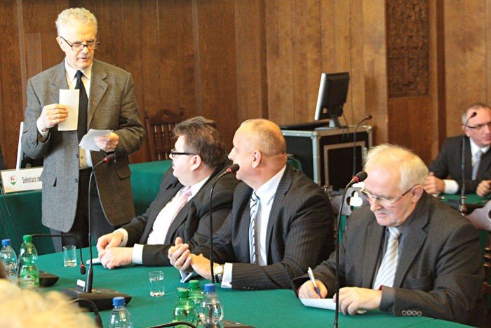 po-drugim-gosowaniu-l-wrotniewski-szefem-rady-foto-video-55118