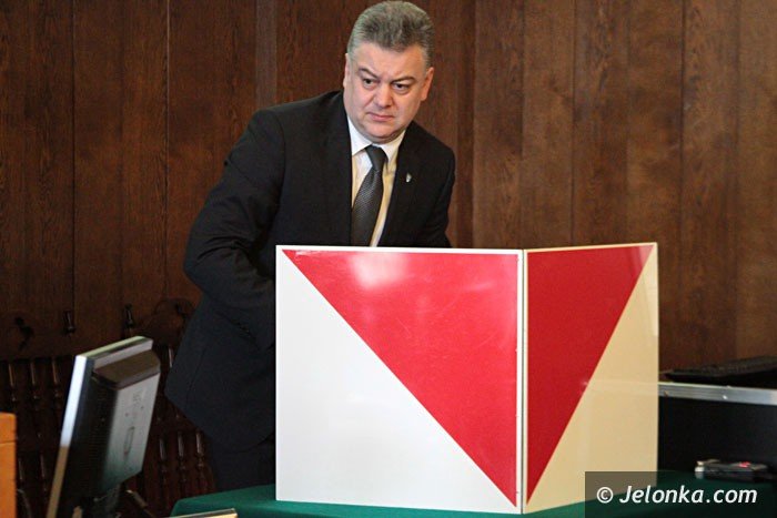 po-drugim-gosowaniu-l-wrotniewski-szefem-rady-foto-video-55118