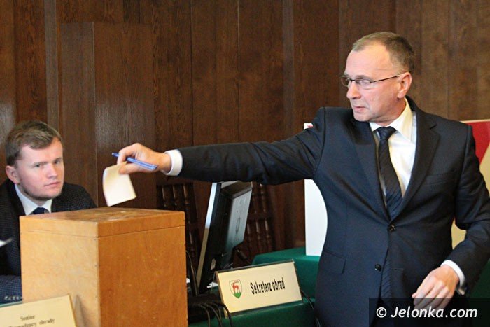 po-drugim-gosowaniu-l-wrotniewski-szefem-rady-foto-video-55118