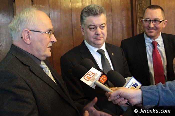 po-drugim-gosowaniu-l-wrotniewski-szefem-rady-foto-video-55118