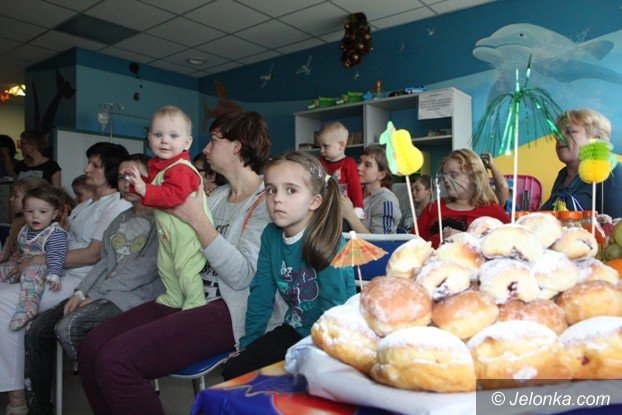 swiety-mikoaj-odwiedzi-dzieci-w-jeleniogorskim-szpitalu-foto-55134
