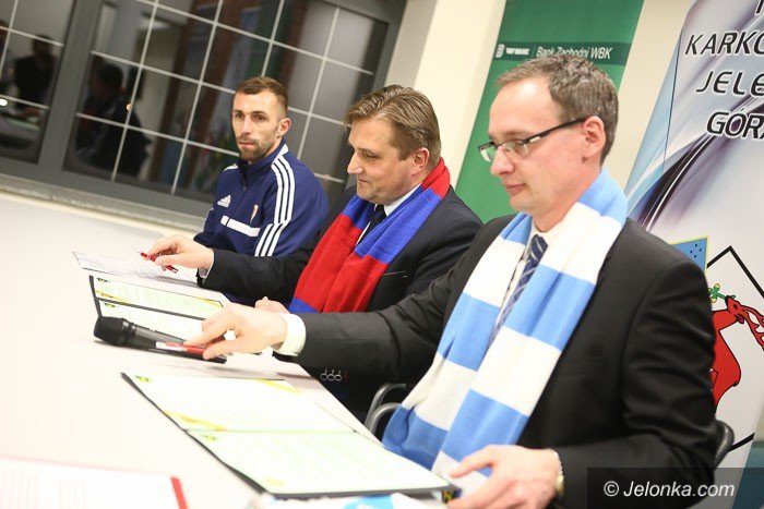 umowa-z-piastem-gliwice-podpisana-video-foto-55141