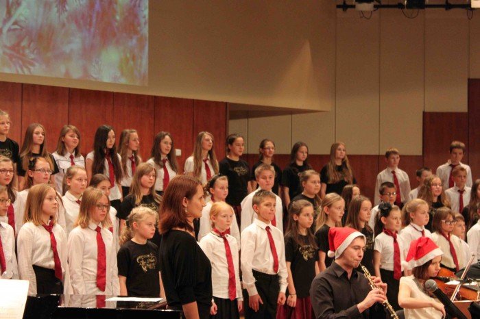 nie-miay-anioki-choinki-na-swieta-koncert-w-filharmonii-foto-55188