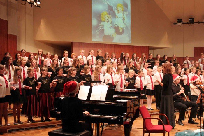 nie-miay-anioki-choinki-na-swieta-koncert-w-filharmonii-foto-55188
