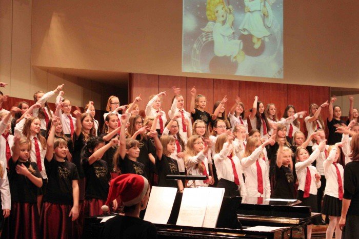 nie-miay-anioki-choinki-na-swieta-koncert-w-filharmonii-foto-55188
