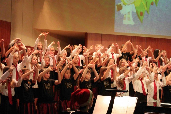 nie-miay-anioki-choinki-na-swieta-koncert-w-filharmonii-foto-55188