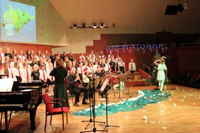 nie-miay-anioki-choinki-na-swieta-koncert-w-filharmonii-foto-55188