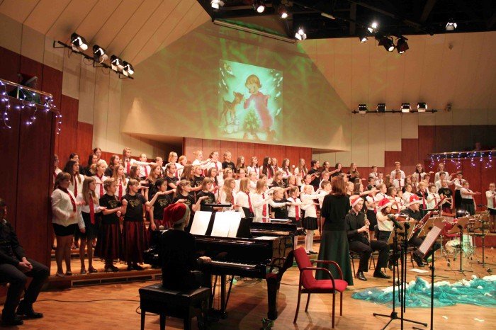 nie-miay-anioki-choinki-na-swieta-koncert-w-filharmonii-foto-55188
