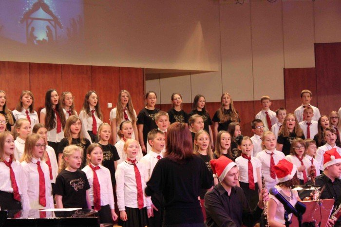 nie-miay-anioki-choinki-na-swieta-koncert-w-filharmonii-foto-55188