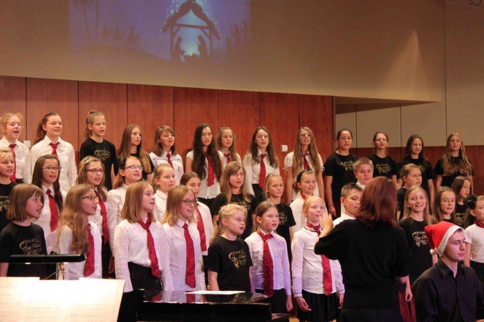 nie-miay-anioki-choinki-na-swieta-koncert-w-filharmonii-foto-55188
