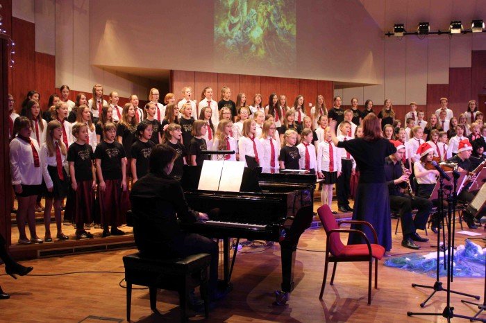 nie-miay-anioki-choinki-na-swieta-koncert-w-filharmonii-foto-55188