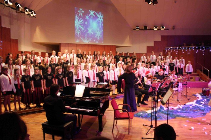 nie-miay-anioki-choinki-na-swieta-koncert-w-filharmonii-foto-55188