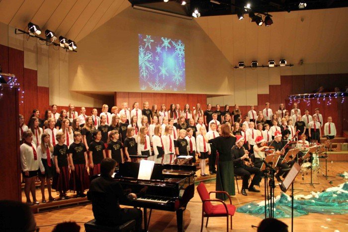 nie-miay-anioki-choinki-na-swieta-koncert-w-filharmonii-foto-55188