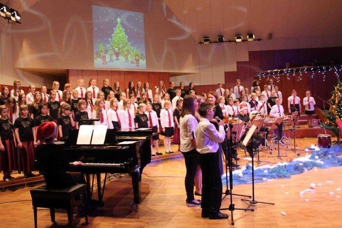nie-miay-anioki-choinki-na-swieta-koncert-w-filharmonii-foto-55188